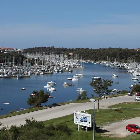 With Parking Space - 7681 Apartmán