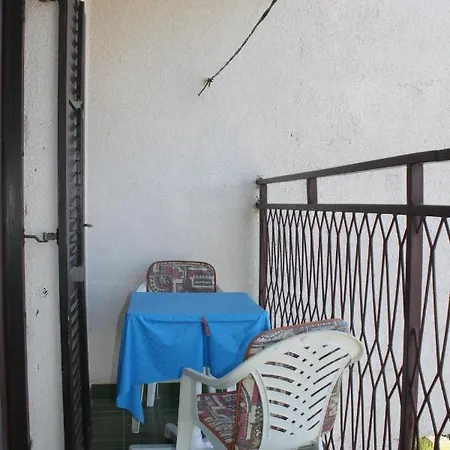 With Parking Space - 7681 פולה