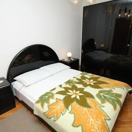 With A Parking Space - 7681 Apartman